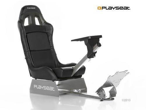 Playseat Revolution játékülés