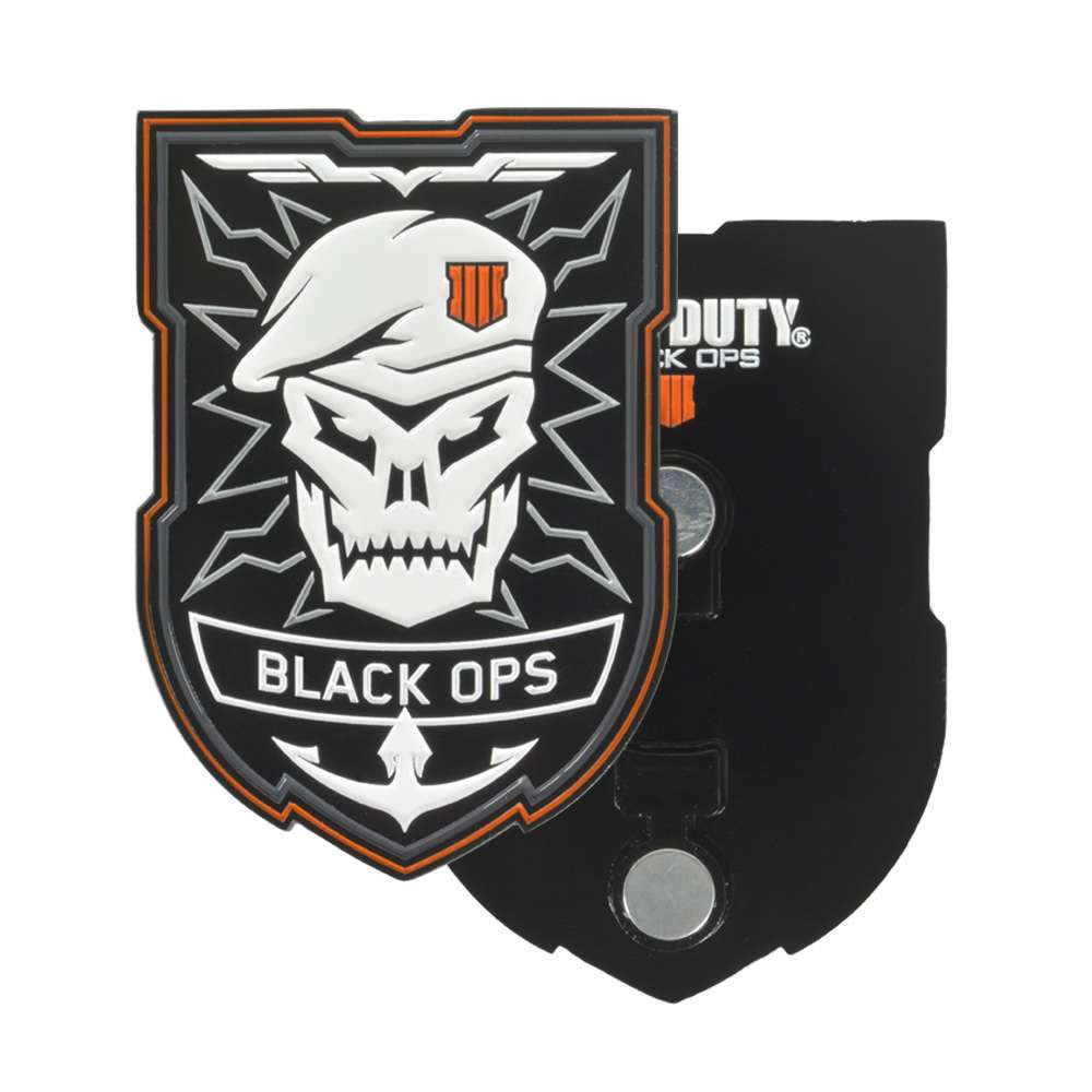 Call of Duty Black Ops 4 sörnyitó és mágnes