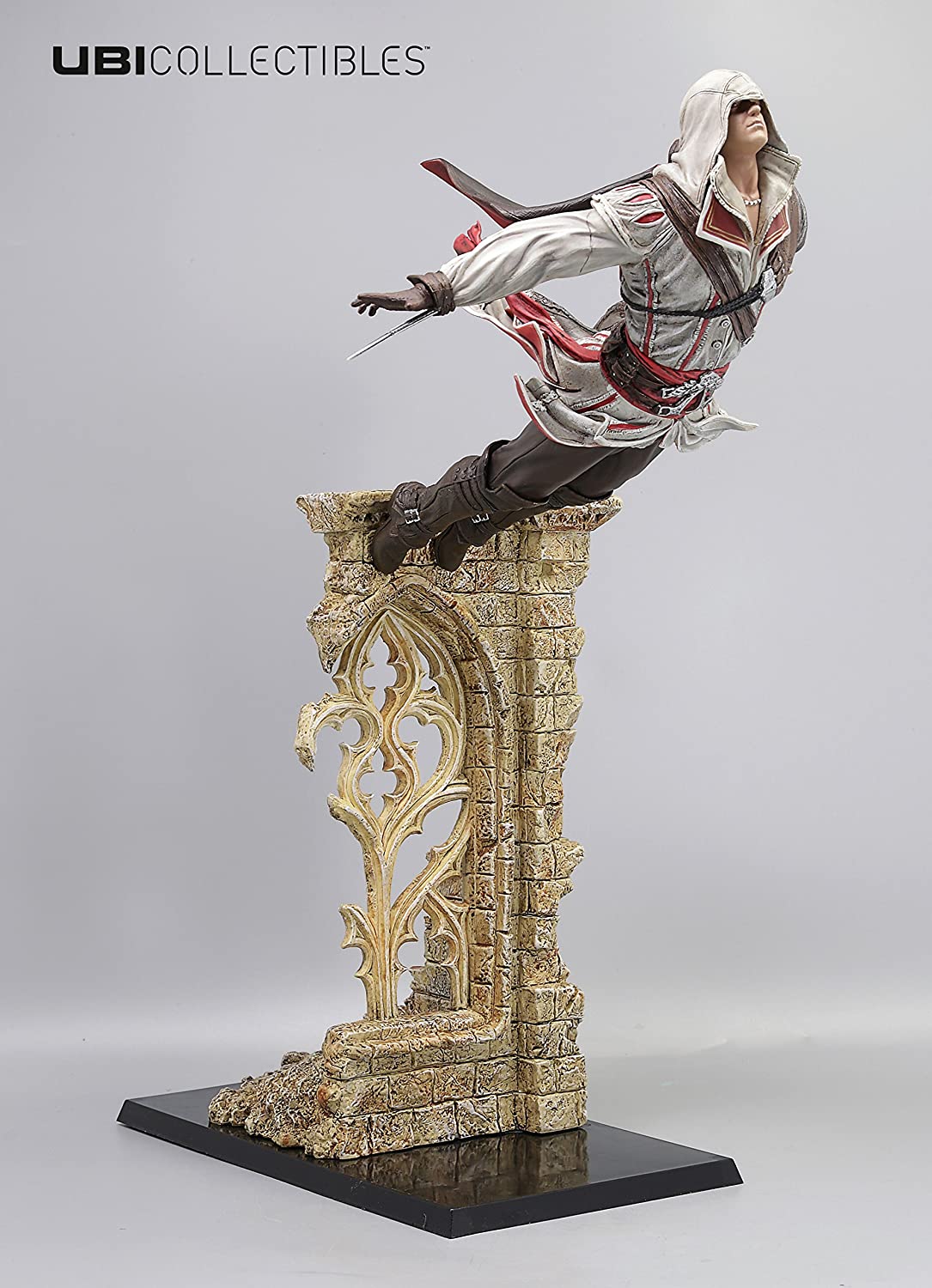 Assassins Creed II Ezio Leap of Faith figura (39cm) - Figurák Special Edition